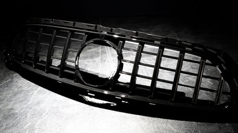 W213後期 Eクラス用パナメリカーナグリル(Chrome・Black)